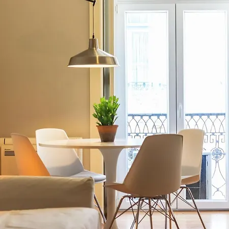 Апартаменти Modern Chiado By Homing *